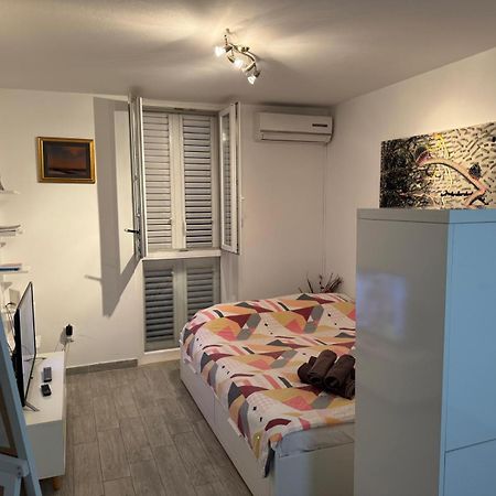 Studio Apartment Ivana - New Sweet Apartment Дубровник Екстериор снимка