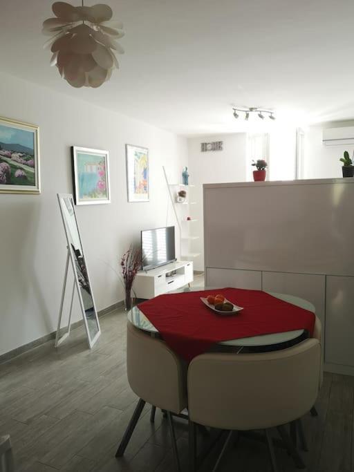 Studio Apartment Ivana - New Sweet Apartment Дубровник Екстериор снимка
