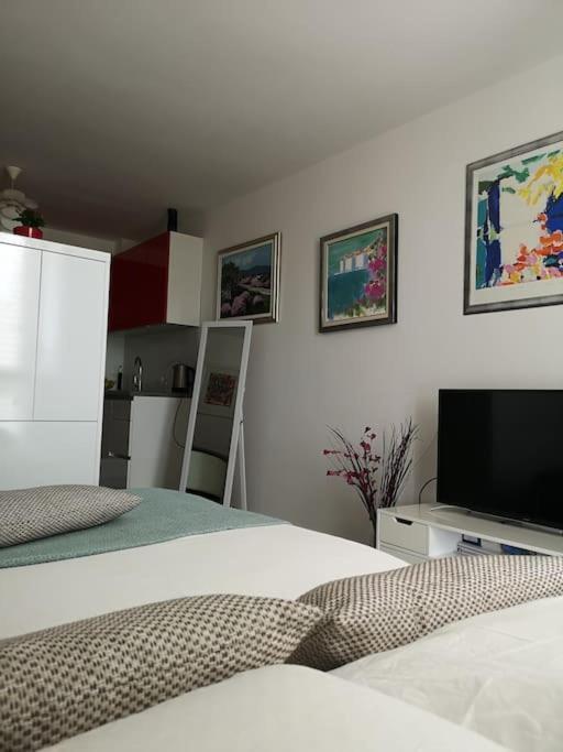 Studio Apartment Ivana - New Sweet Apartment Дубровник Екстериор снимка