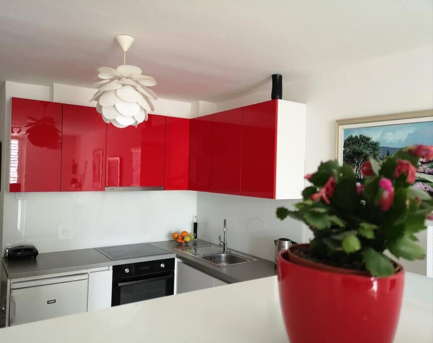 Studio Apartment Ivana - New Sweet Apartment Дубровник Екстериор снимка