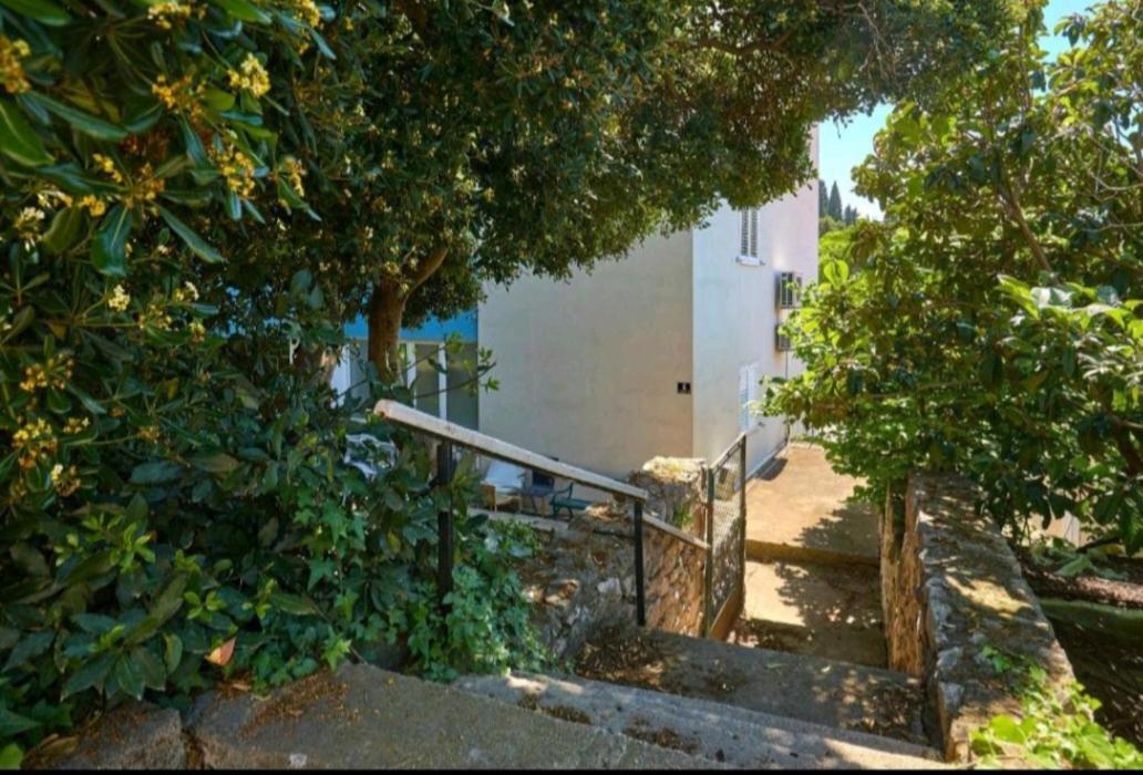 Studio Apartment Ivana - New Sweet Apartment Дубровник Екстериор снимка